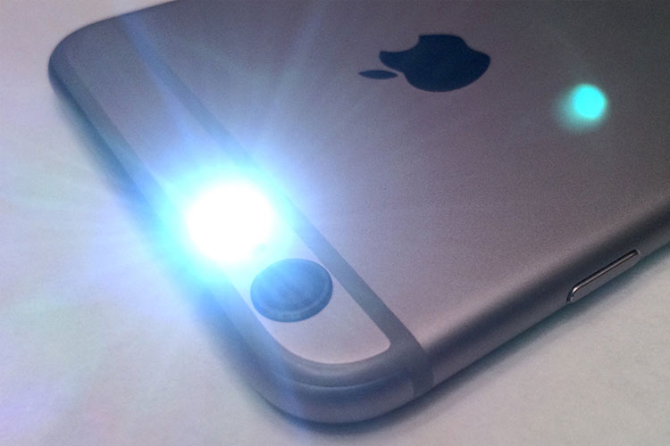 Cách mở đèn Flash trên iPhone cho người dùng